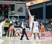 关于广东宏远围绕NBA总决赛外线爆发广厦男篮今晨再遭质疑，媒体一致点评：Uzi在MAD比赛中高光表现的信息